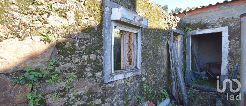 Maison de village T0 à Espinhal de 216 m²