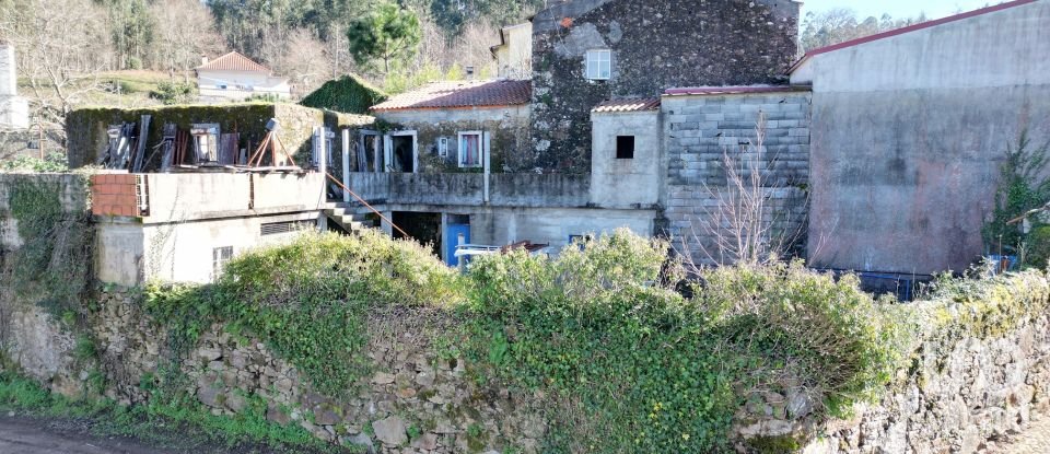 Maison de village T0 à Espinhal de 216 m²