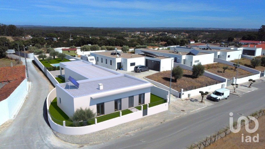 Moradia T3 em São Sebastião de 189 m²