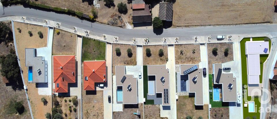 Moradia T3 em São Sebastião de 189 m²