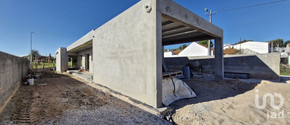 Moradia T3 em São Sebastião de 189 m²