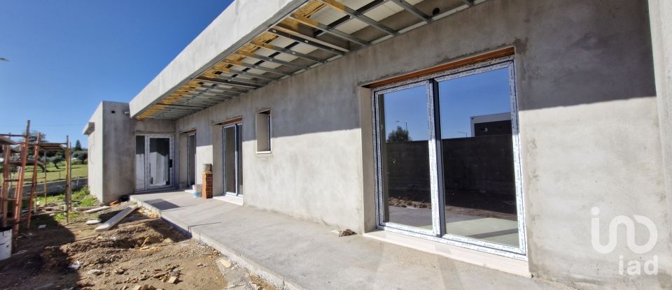 Moradia T3 em São Sebastião de 189 m²