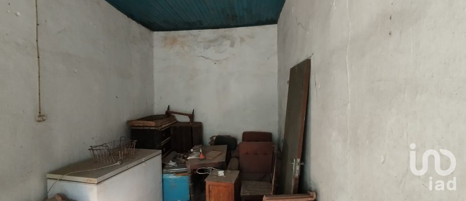 Moradia T2 em Arrouquelas de 400 m²