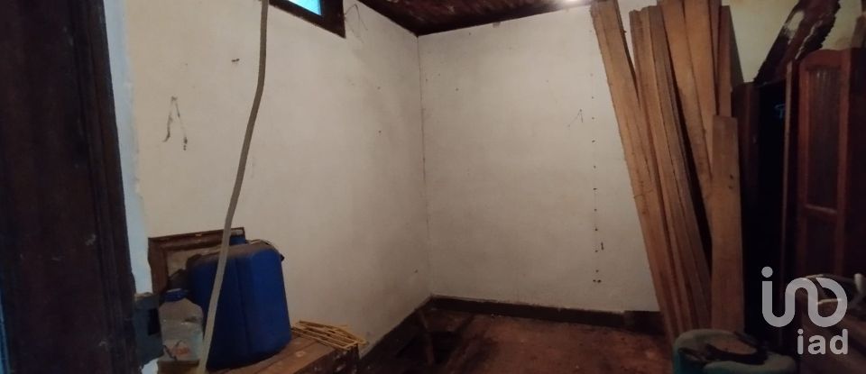 Moradia T2 em Arrouquelas de 400 m²