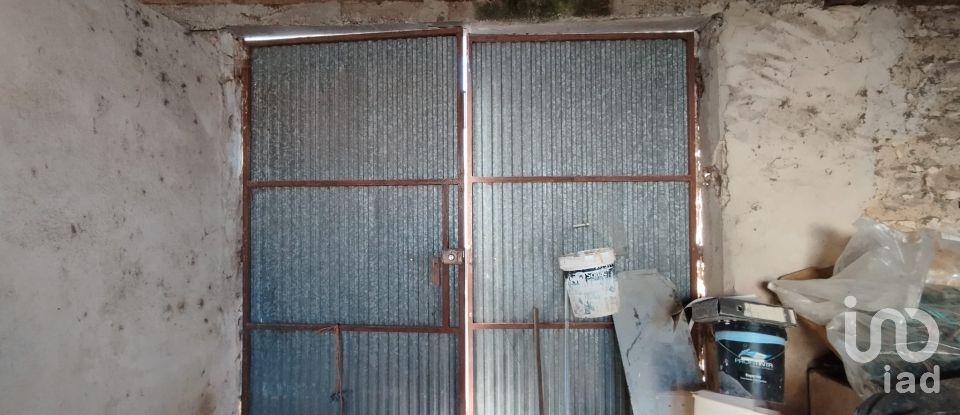 Moradia T2 em Arrouquelas de 400 m²