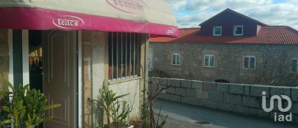 Boutique/Local commercial à Arcozelos de 85 m²