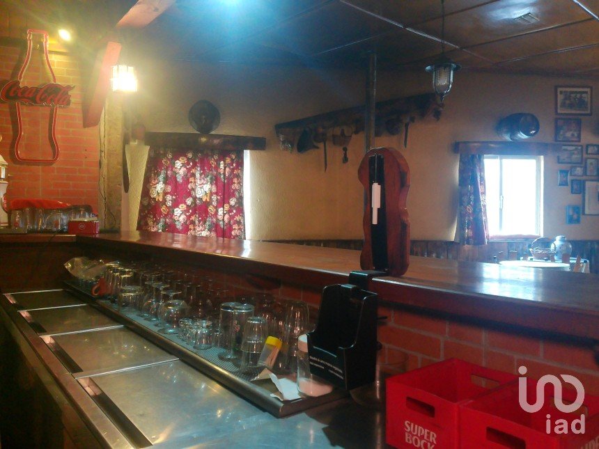 Boutique/Local commercial à Arcozelos de 85 m²