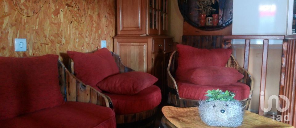 Boutique/Local commercial à Arcozelos de 85 m²