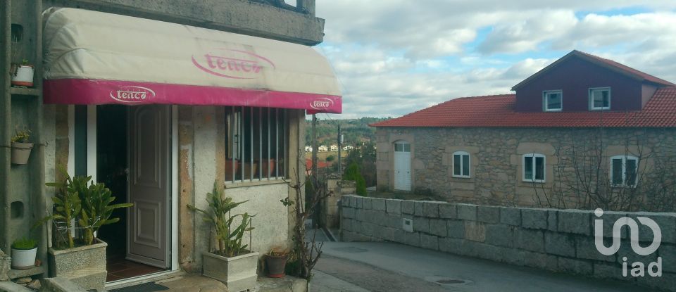 Boutique/Local commercial à Arcozelos de 85 m²