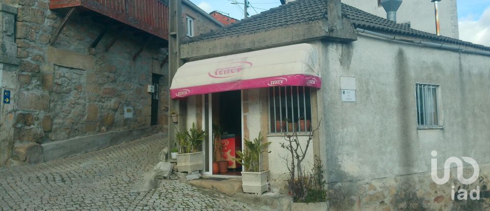 Boutique/Local commercial à Arcozelos de 85 m²