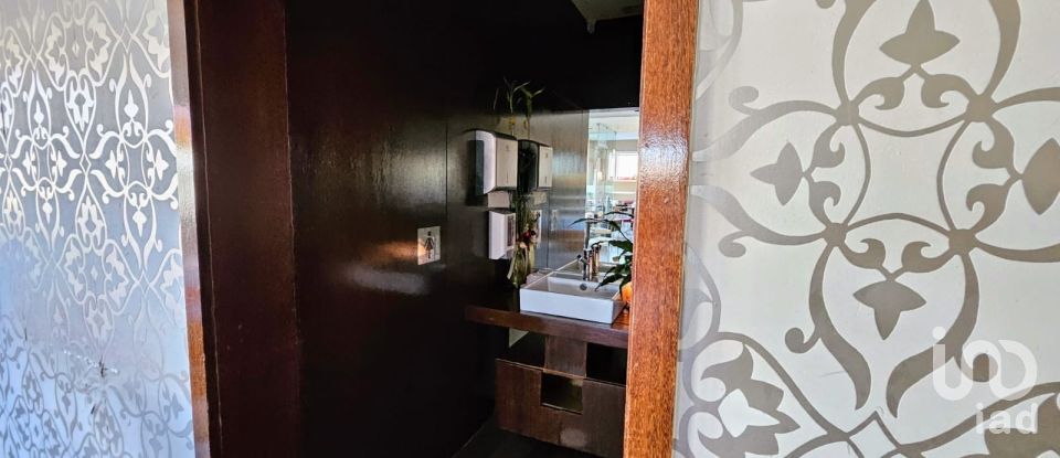 Boutique/Local commercial à Pardilhó de 203 m²