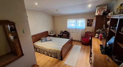 Maison T5 à Tondela e Nandufe de 288 m²