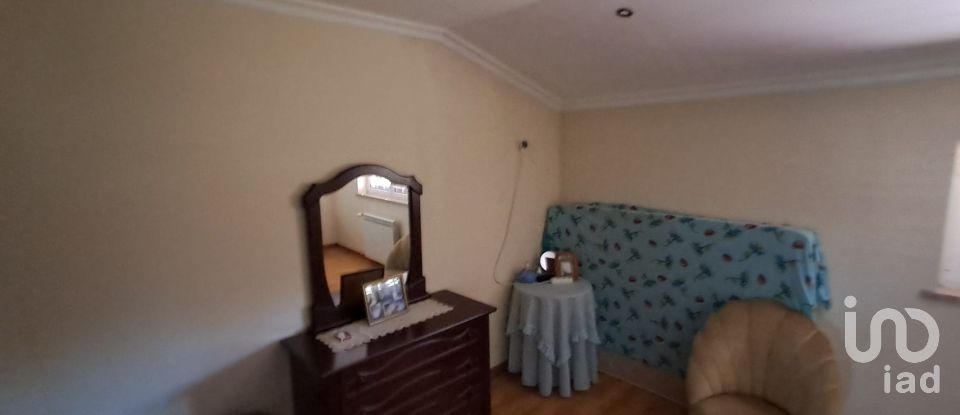 Maison T5 à Tondela e Nandufe de 288 m²