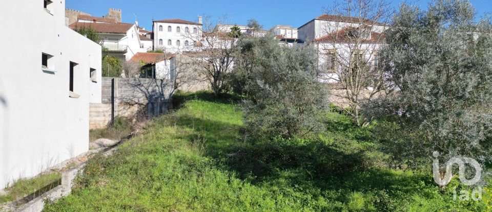 Terreno urbano em São Miguel, Santa Eufémia e Rabaçal de 505 m²