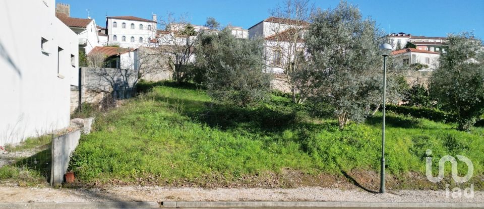 Terreno urbano em São Miguel, Santa Eufémia e Rabaçal de 505 m²