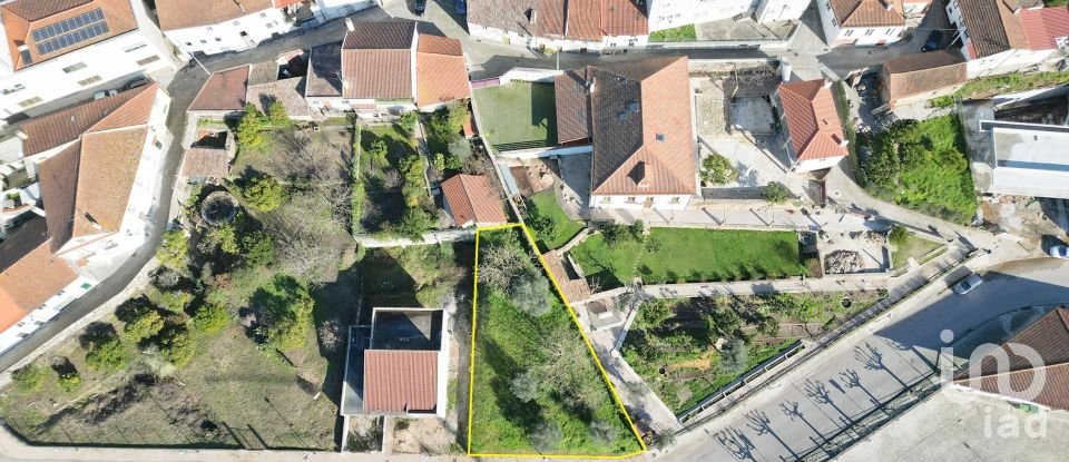 Terreno urbano em São Miguel, Santa Eufémia e Rabaçal de 505 m²