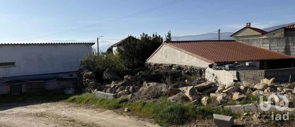 Casa de Campo T1 em Mouçós e Lamares de 120 m²