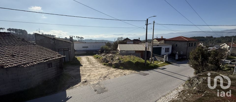 Casa de Campo T1 em Mouçós e Lamares de 120 m²