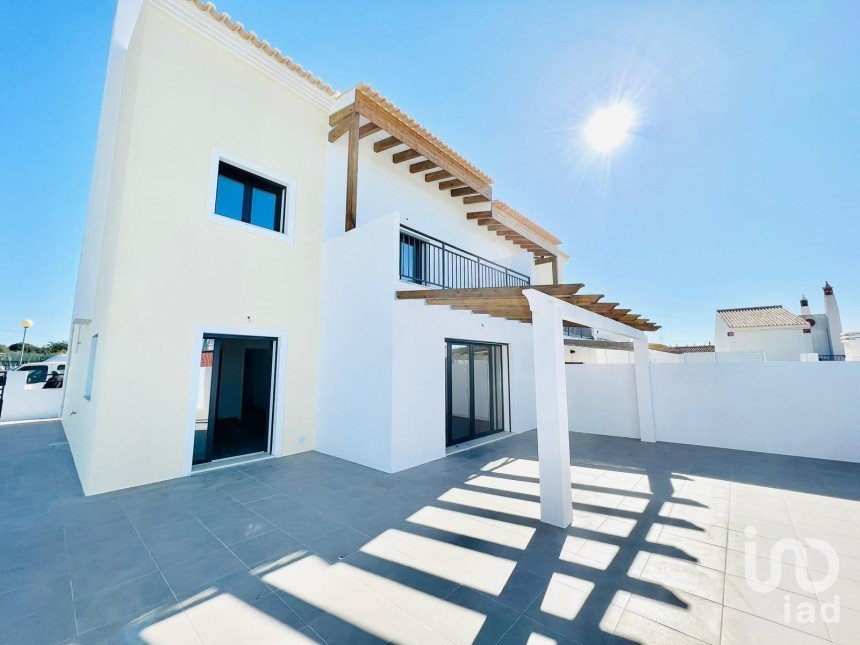 Maison T3 à Vila Nova de Cacela de 290 m²