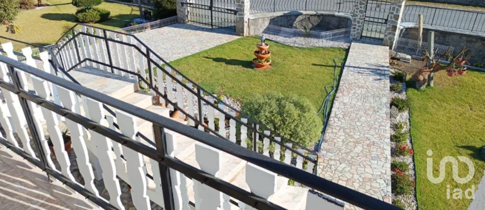 Maison traditionnelle T3 à Aldreu de 383 m²