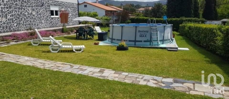 Maison traditionnelle T3 à Aldreu de 383 m²