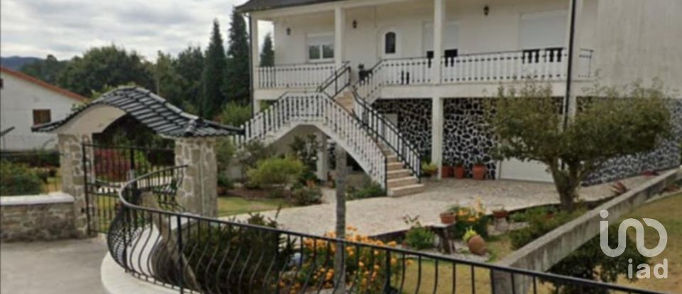 Maison traditionnelle T3 à Aldreu de 383 m²