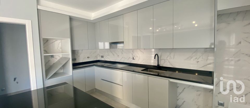 Maison T5 à Castro Marim de 227 m²