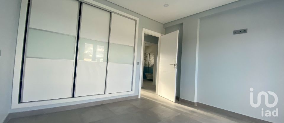 Maison T5 à Castro Marim de 227 m²