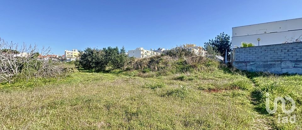 Terrain à bâtir à Montenegro de 1 120 m²