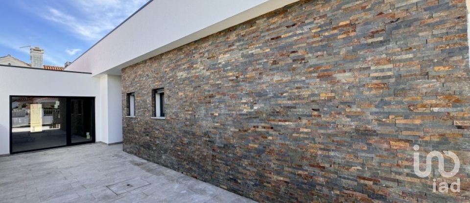 House T3 in Fernão Ferro of 135 m²