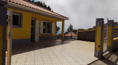 Gîte T3 à Prazeres de 144 m²