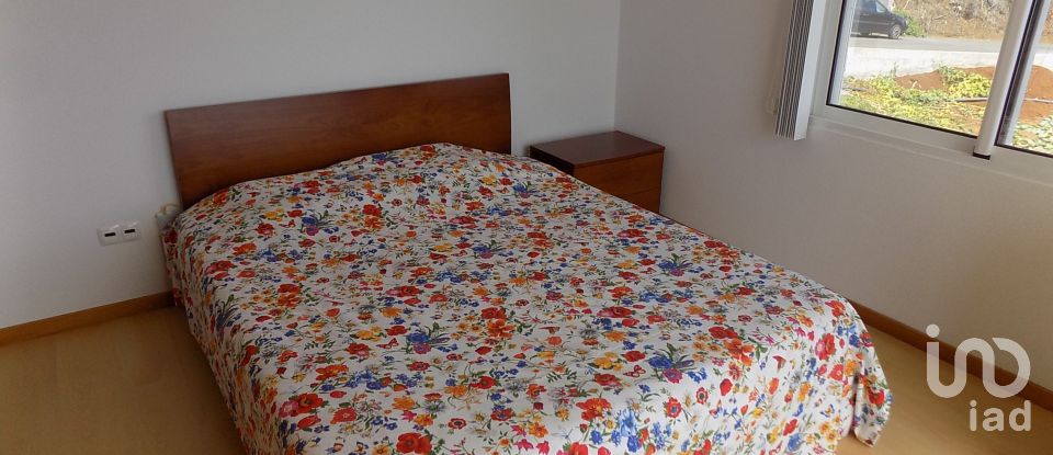 Lodge T3 in Prazeres of 144 m²