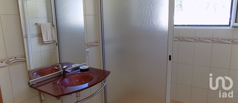 Lodge T3 in Prazeres of 144 m²