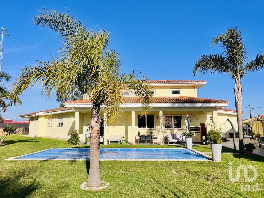 Moradia T4 em Modivas de 416 m²