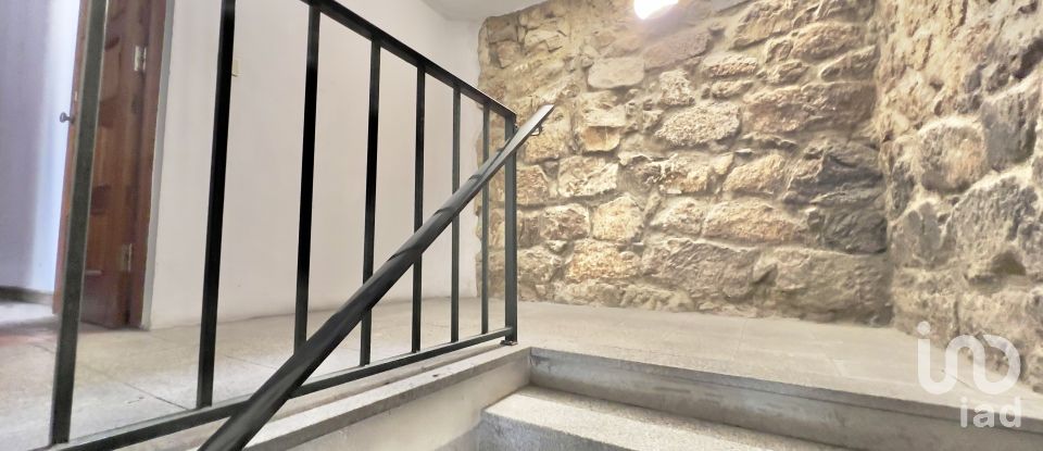 Immeuble à Gouveia de 240 m²