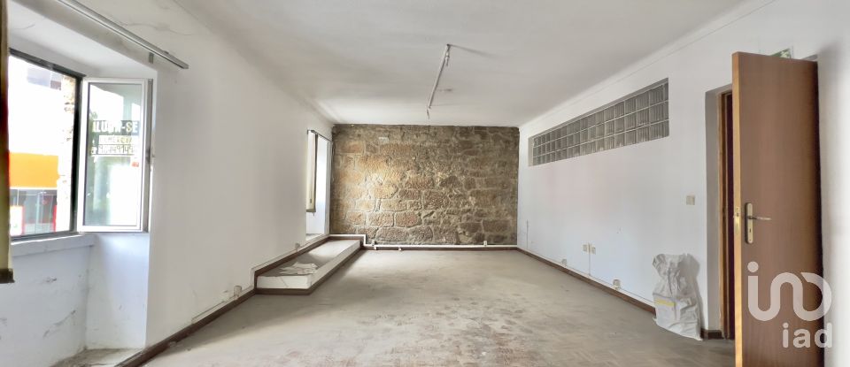 Immeuble à Gouveia de 240 m²