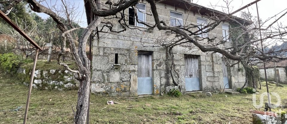 Farm T5 in Oliveira do Douro of 292 m²