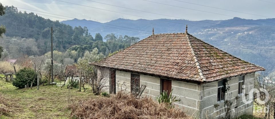 Farm T5 in Oliveira do Douro of 292 m²