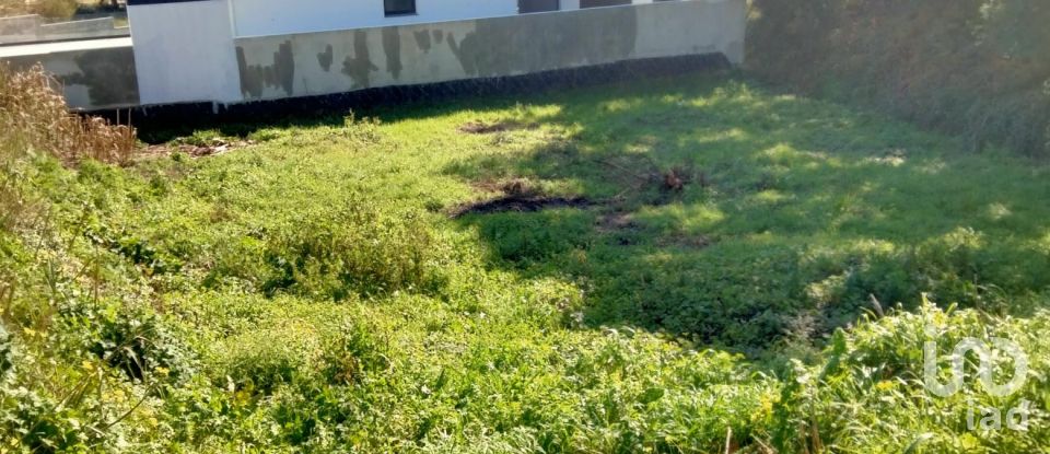 Building plot in Nadadouro of 930 m²