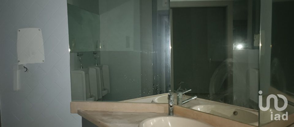 Boutique/Local commercial à Carnaxide e Queijas de 384 m²