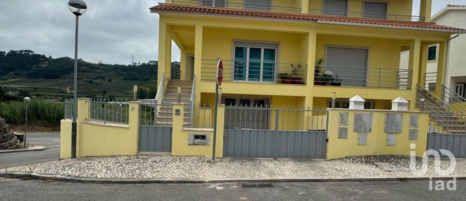Moradia T3 em Santa Catarina de 275 m²