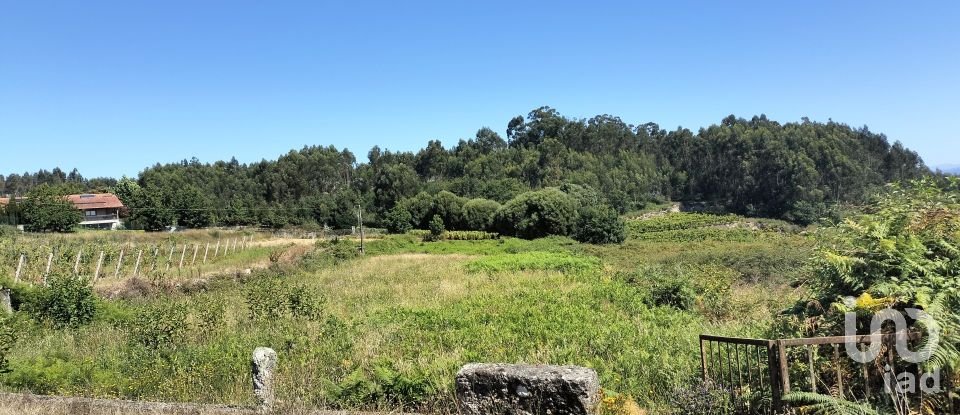 Terreno urbano em Recezinhos (São Mamede) de 3 070 m²