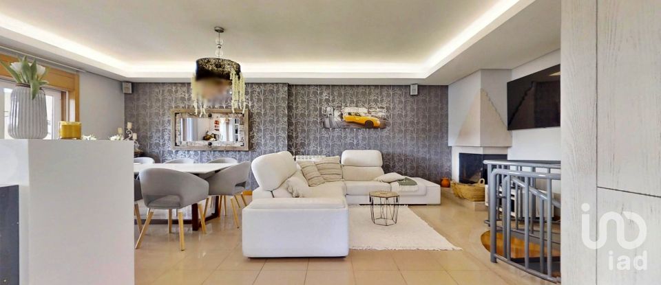 Maison T4 à Castelo do Neiva de 134 m²