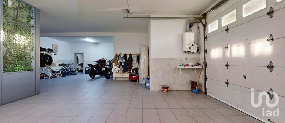 Maison T4 à Castelo do Neiva de 134 m²