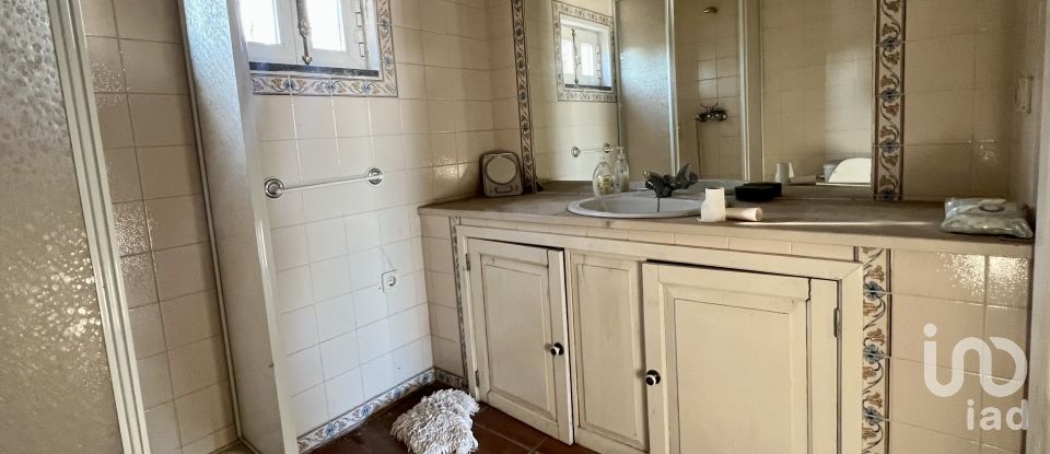 Casa T4 em Antas e Abade de Vermoim de 365 m²