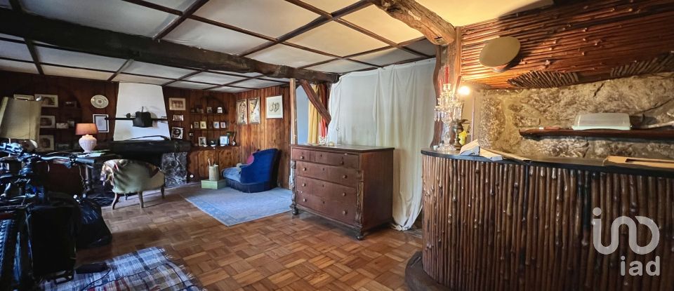 Casa T4 em Antas e Abade de Vermoim de 365 m²