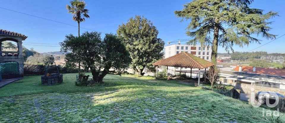 Casa T4 em Antas e Abade de Vermoim de 365 m²