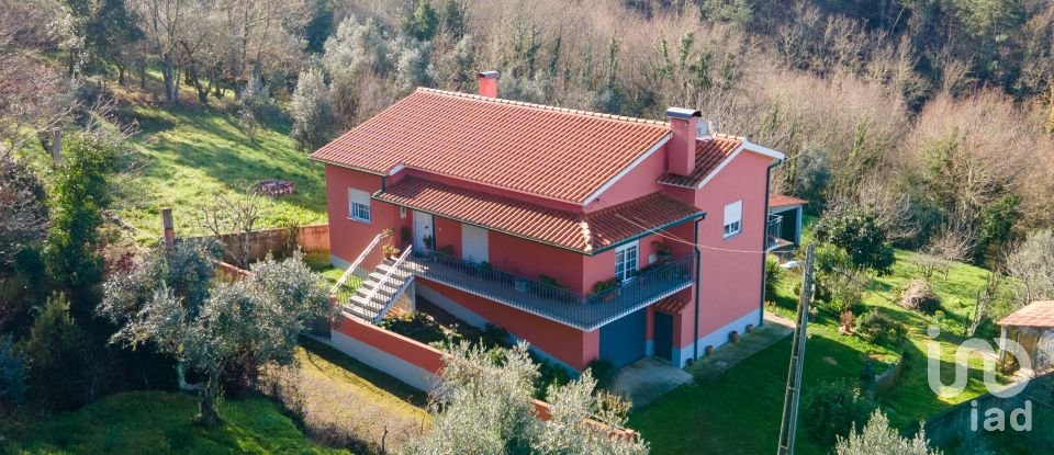 Maison T3 à Folques de 248 m²