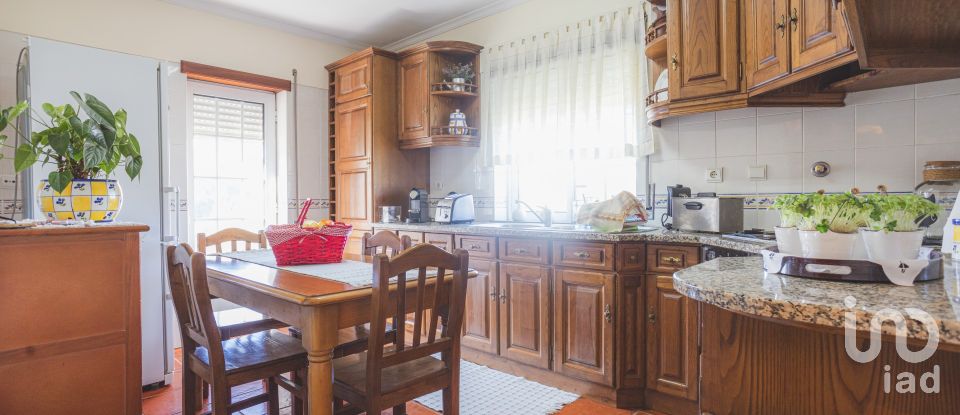 Maison T3 à Folques de 248 m²