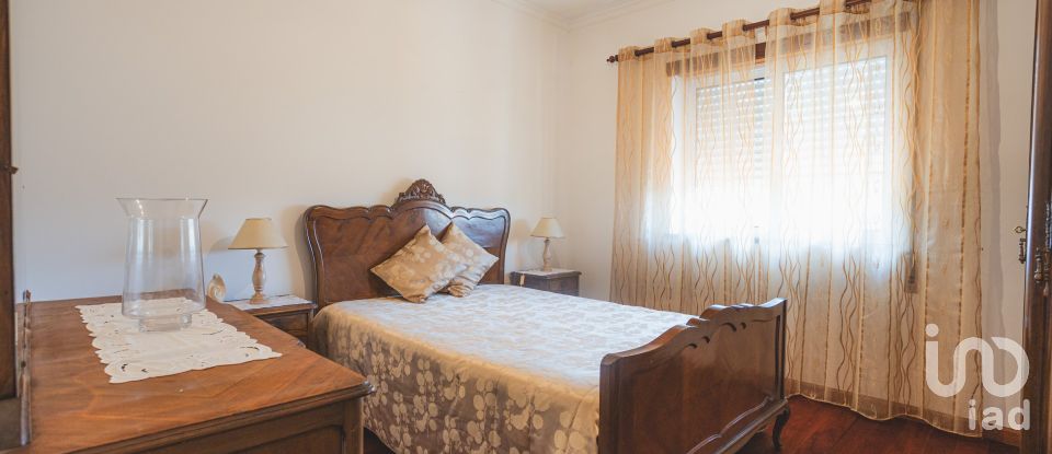 Maison T3 à Folques de 248 m²